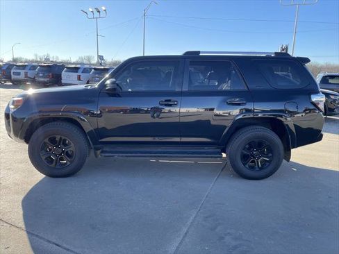 Used 2021 Toyota 4Runner SR5 image 3