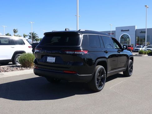 New 2026 Jeep Grand Cherokee L Limited w/ Limited Altitude Package image 4