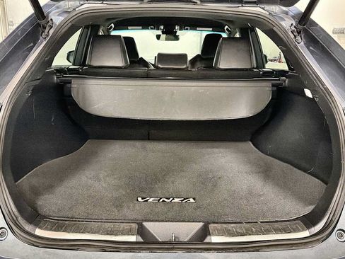 Used 2021 Toyota Venza XLE w/ Carpet Mat Package (TMS) AWD/4WD image 26