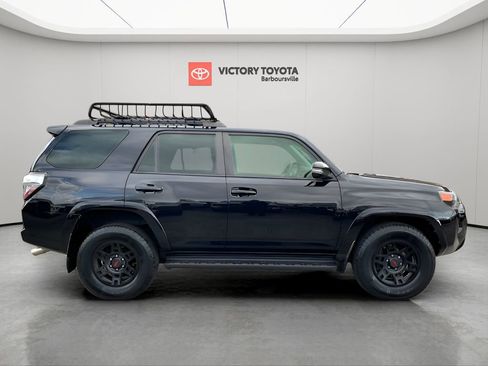 Used 2021 Toyota 4Runner Venture w/ Moonroof Package image 3