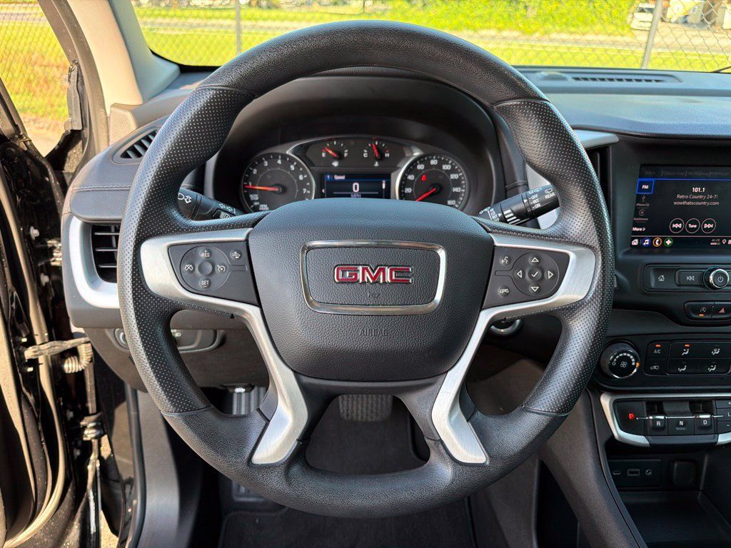 Used 2023 GMC Terrain SLE w/ Elevation Edition FWD image 15