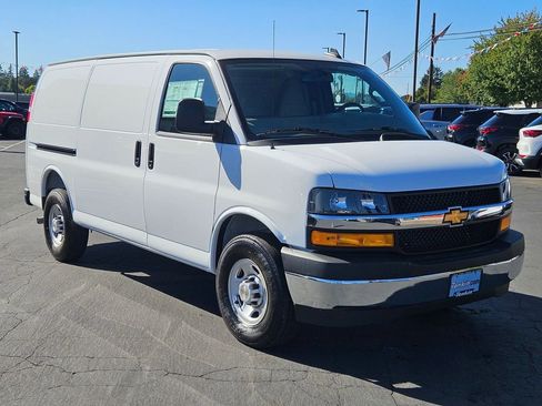 New 2025 Chevrolet Express 2500 w/ Driver Convenience Package image 8