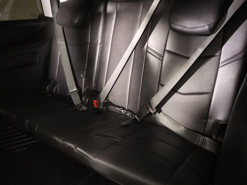 Used 2020 Cadillac Escalade Premium Luxury w/ Escalade Sport Edition image 13