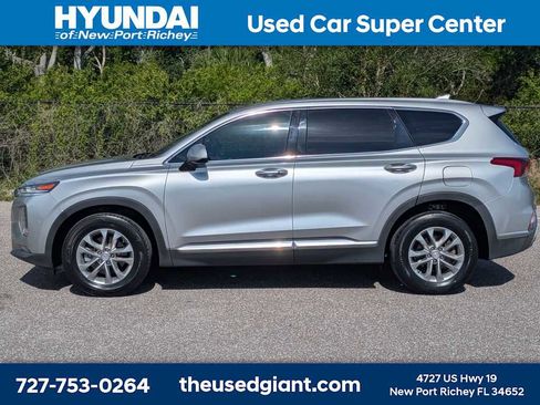 Used 2020 Hyundai Santa Fe SEL FWD image 2