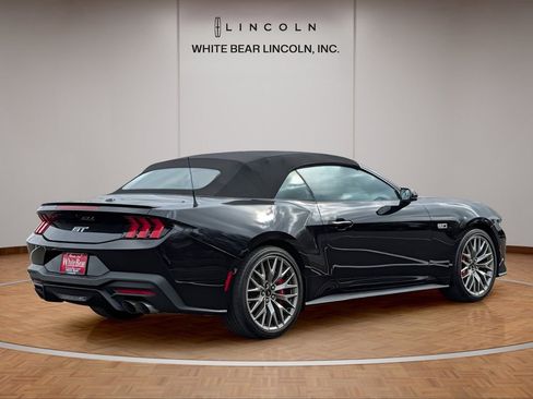 Used 2025 Ford Mustang GT Premium image 5