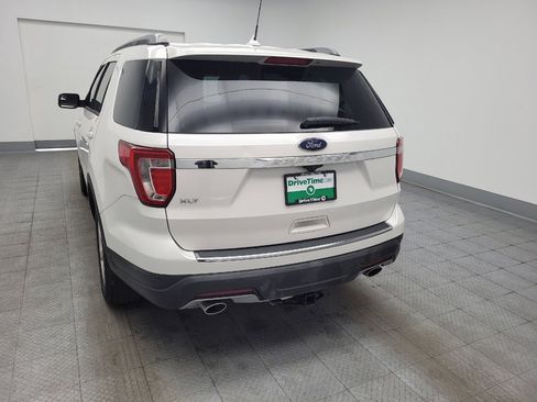 Used 2018 Ford Explorer XLT w/ Equipment Group 202A FWD image 6