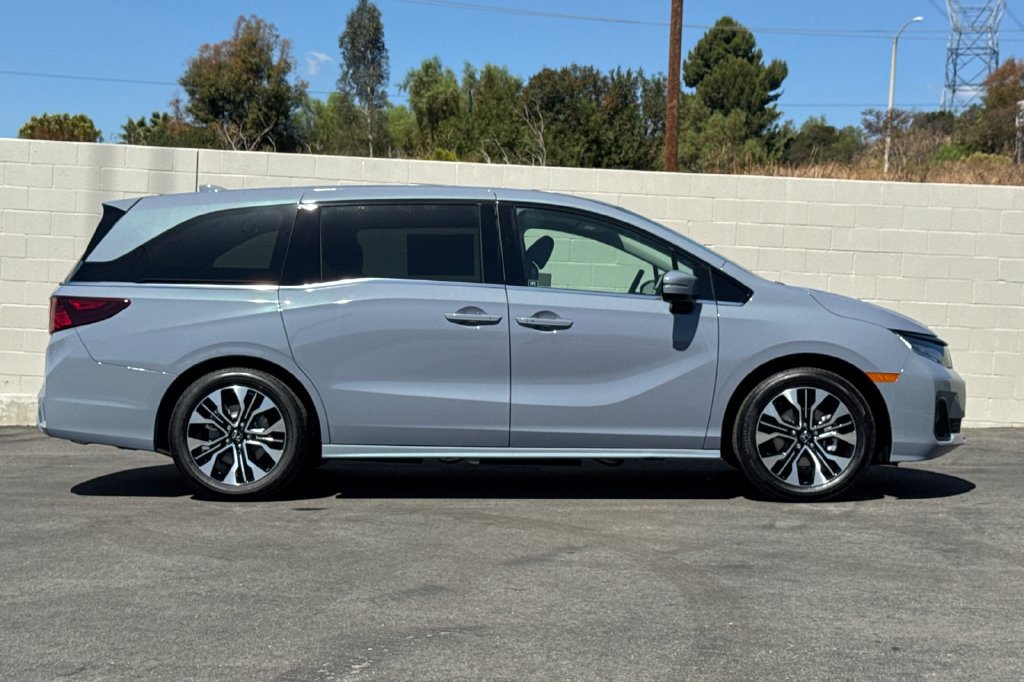 New 2027 Honda Odyssey Elite image 7