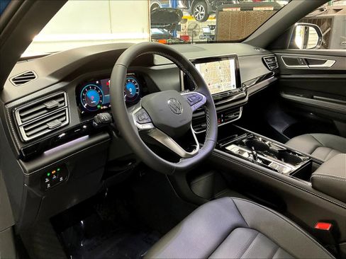 New 2026 Volkswagen Atlas Cross Sport SEL image 8