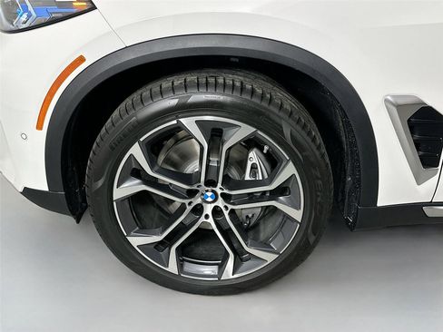 New 2026 BMW X5 xDrive40i w/ Parking Assistance Package AWD/4WD image 31