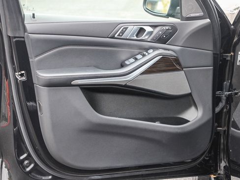 Used 2023 BMW X7 xDrive40i image 16