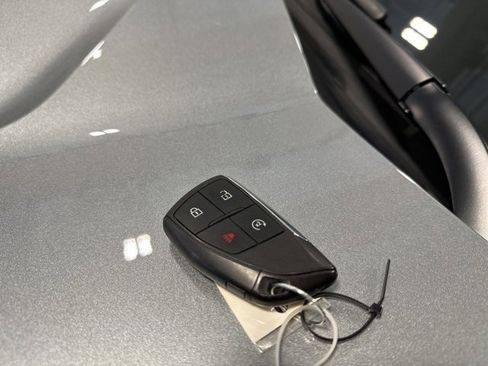 Used 2024 Chevrolet Colorado Z71 w/ Z71 Convenience Package 2 image 39