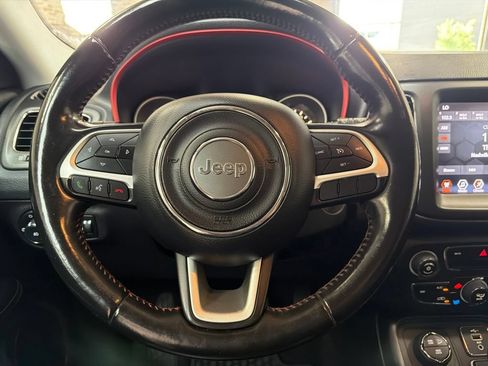 Used 2019 Jeep Compass Trailhawk AWD/4WD image 16