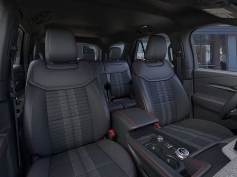 New 2026 Ford Explorer ST-Line w/ ST-Line Street Pack image 10