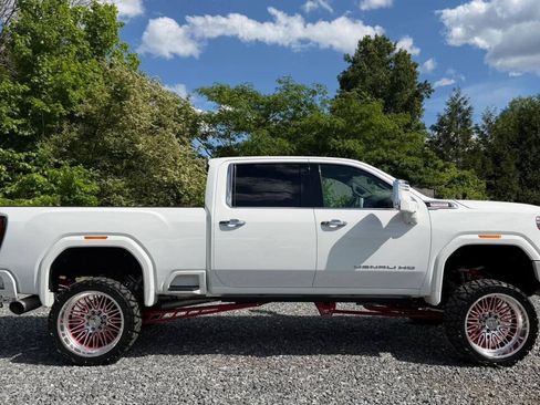 Used 2020 GMC Sierra 2500 Denali w/ Denali Ultimate Package AWD/4WD image 9