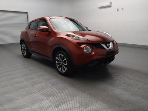 Used 2017 Nissan Juke SV image 13