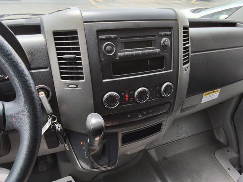 Used 2013 Freightliner Sprinter 2500 RWD image 13