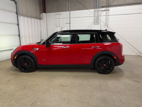 Used 2020 MINI Cooper Clubman S w/ Driver Assistance Package image 5