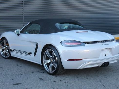 Certified 2024 Porsche 718 Boxster image 28