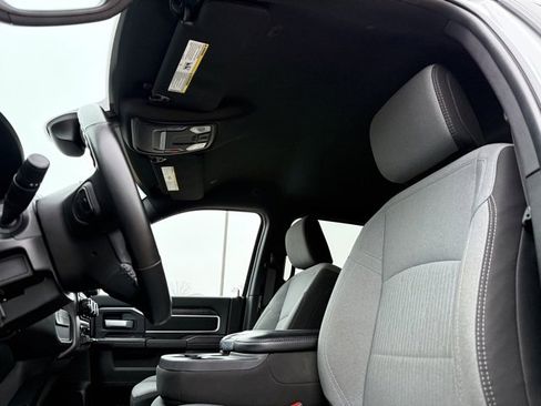 Used 2024 RAM 2500 Big Horn image 23