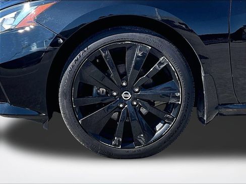 Used 2022 Nissan Altima 2.5 SR w/ Midnight Edition Package AWD/4WD image 10