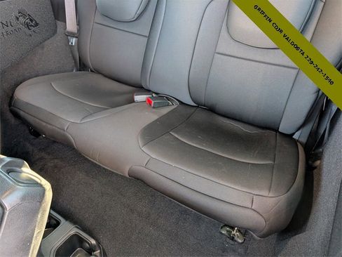 Used 2021 Jeep Wrangler Sport image 26