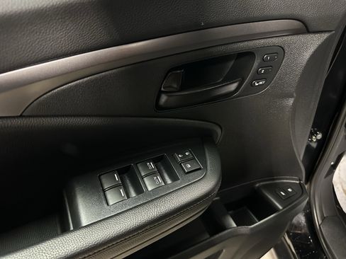Used 2023 Honda Passport EX-L image 17