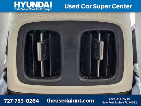 Certified 2023 Hyundai Tucson SEL w/ Convenience Package FWD image 16