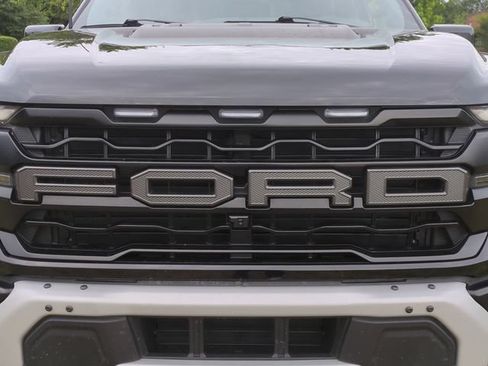 Used 2025 Ford F150 Raptor AWD/4WD image 36