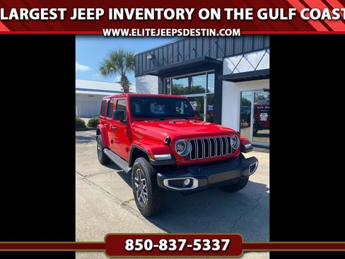 Used 2026 Jeep Wrangler Unlimited Sahara AWD/4WD image 1