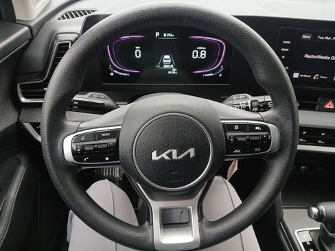 Certified 2025 Kia Sportage LX image 14
