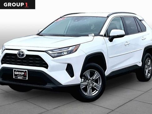 Used 2024 Toyota RAV4 LE AWD/4WD image 1