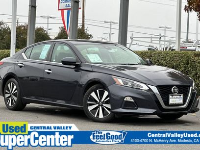 Certified 2022 Nissan Altima 2.5 SV