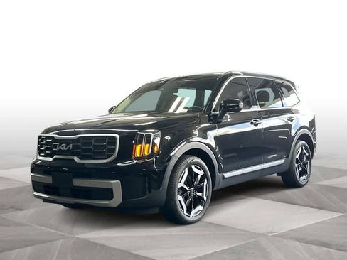 Certified 2024 Kia Telluride S w/ S Sunroof Package AWD/4WD image 4