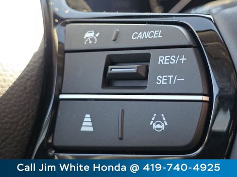 Certified 2024 Honda HR-V EX-L image 31