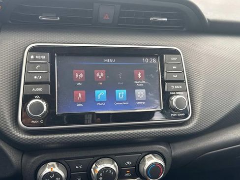 Certified 2025 Nissan Kicks Play S FWD image 35