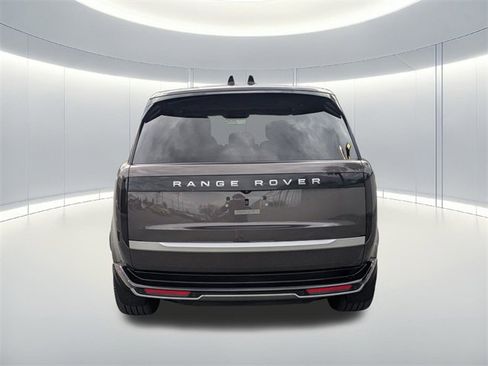 Used 2024 Land Rover Range Rover Autobiography image 7