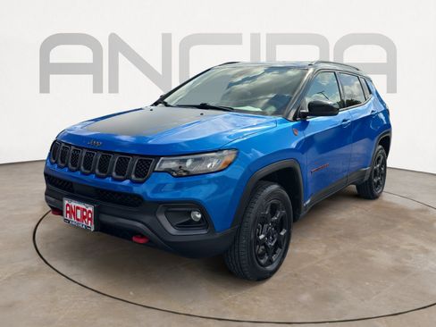 Used 2023 Jeep Compass Trailhawk AWD/4WD image 6