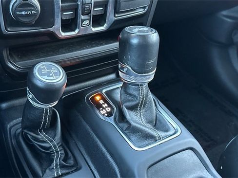 Used 2021 Jeep Wrangler Unlimited Sahara w/ Safety Group image 6