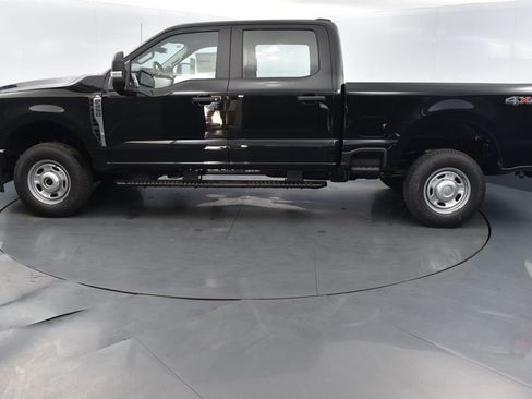 New 2026 Ford F250 XL image 2