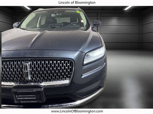 Used 2022 Lincoln Nautilus Reserve image 17