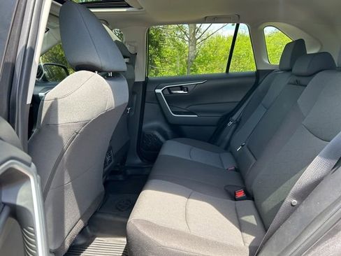 Used 2024 Toyota RAV4 XLE w/ Convenience Package AWD/4WD image 28