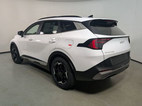 New 2026 Kia Sportage EX FWD image 5