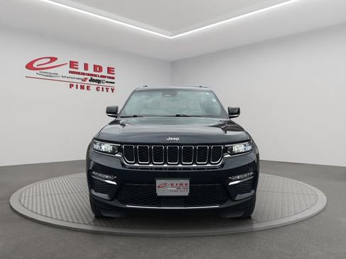 Used 2024 Jeep Grand Cherokee Limited AWD/4WD image 10