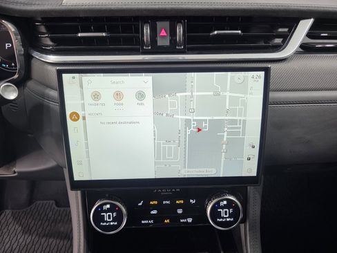 Used 2023 Jaguar F-PACE SVR image 17