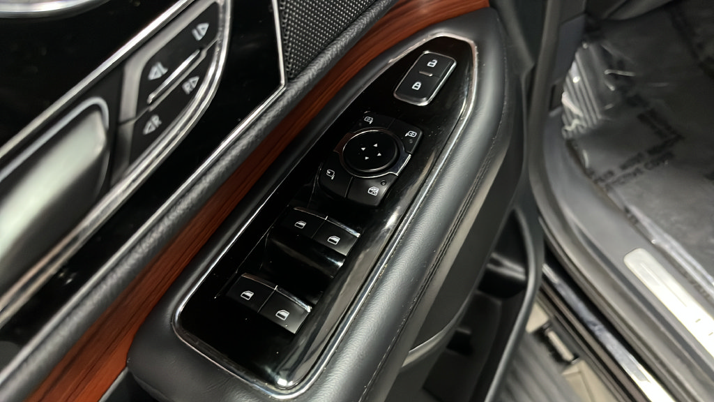Used 2024 Lincoln Navigator Reserve AWD/4WD image 21