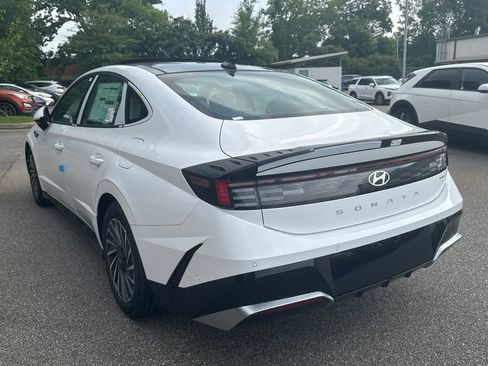 New 2025 Hyundai Sonata Limited image 6