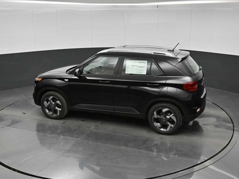 New 2026 Hyundai Venue SEL FWD image 27