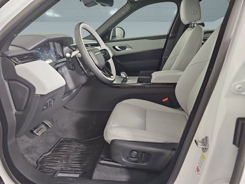 Used 2026 Land Rover Range Rover Velar Dynamic SE image 4