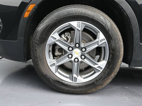 Used 2024 Chevrolet Blazer LT FWD image 9