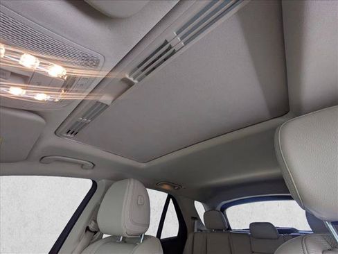 Used 2024 Mercedes-Benz GLE 450 4MATIC image 12